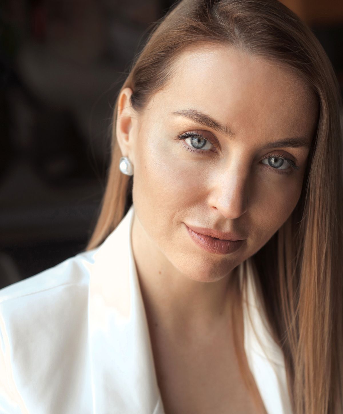 Franklin Women's Hormone Replacement Therapy model with blue eyes