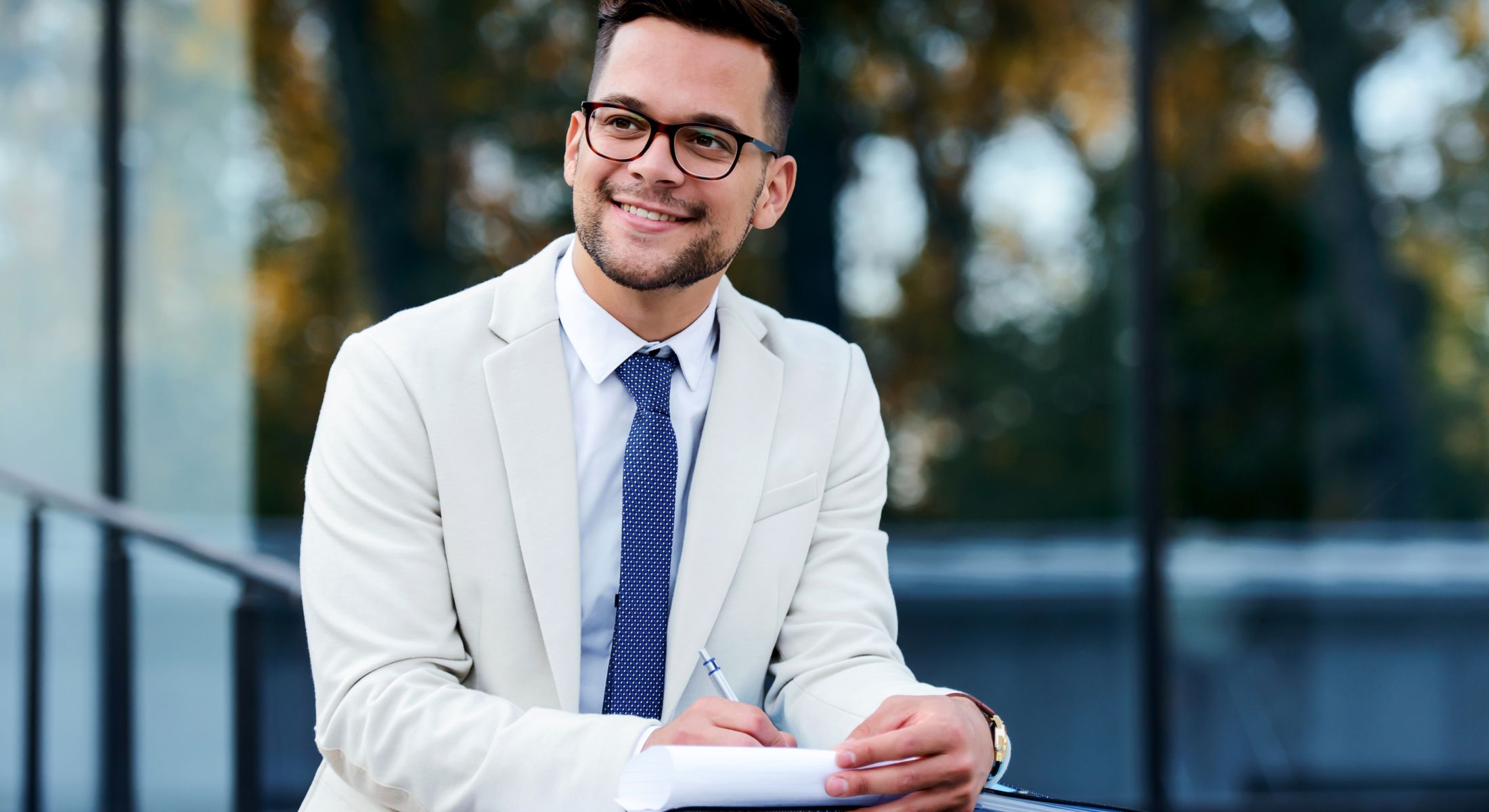 Franklin men's body contouring model in suit and tie